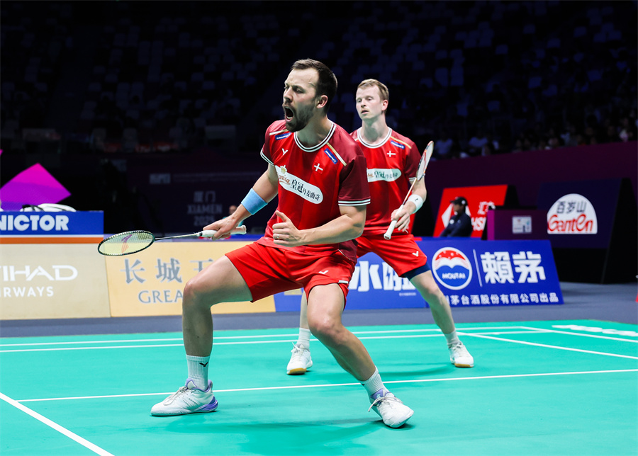 向桑乔及其 向桑乔及其