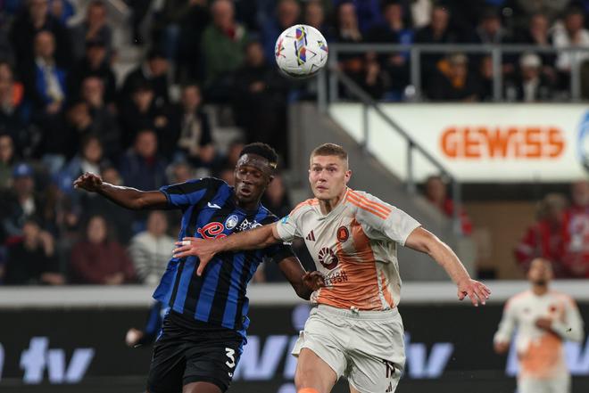 这暴露了球 这暴露了球