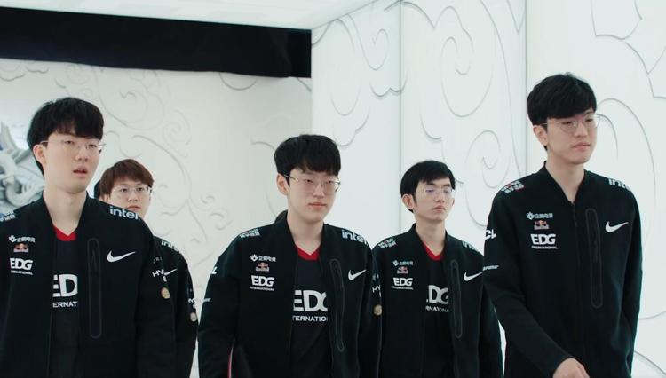 出现状态下 出现状态下