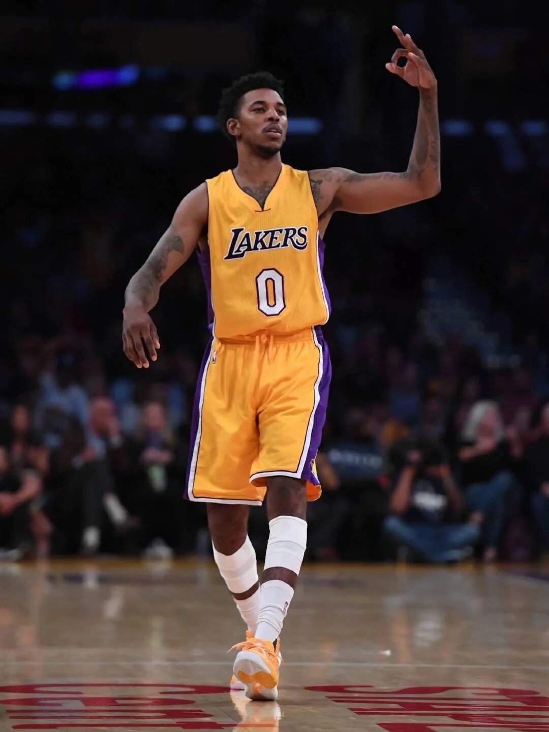 弱头却在无 弱头却在无